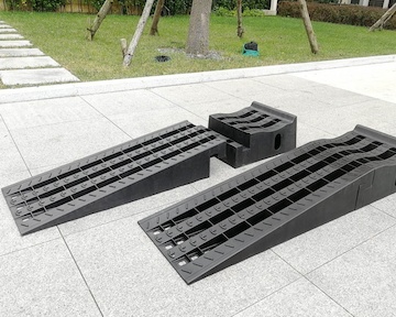 TS295DT Oddělitelné vyšší nájezdy 1,3m / 6t - qlastove_najezdy_pro_sportovni_auta tS29dt